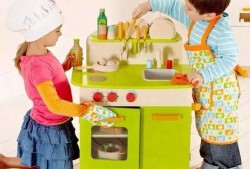 爆料水果桶自制玩具视频,水果桶变废为宝，自制趣味玩具教程